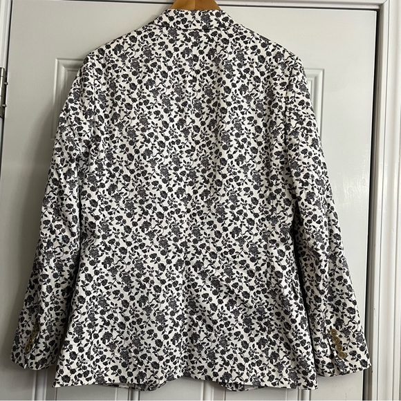 Black and White Floral 40R Slim Cotton Blend Blazer by J Ferrar - Picture 2 of 7